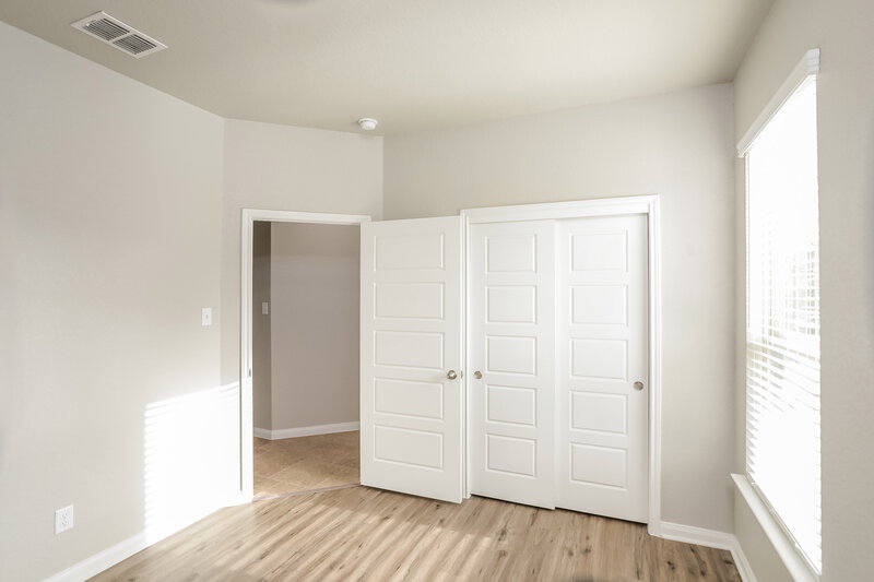 1,855/Mo, 15112 Dione Bnd San Antonio, TX 78245 Bedroom View 2