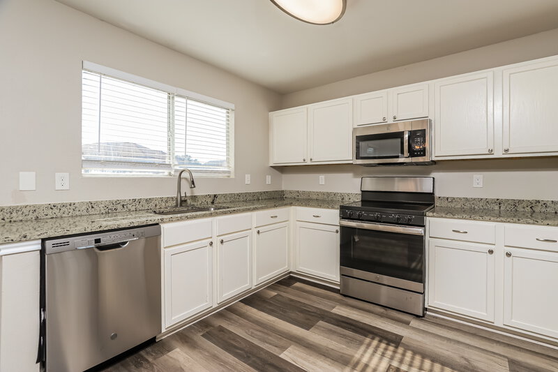 1,840/Mo, 153 N Willow Way Cibolo, TX 78108 Kitchen View