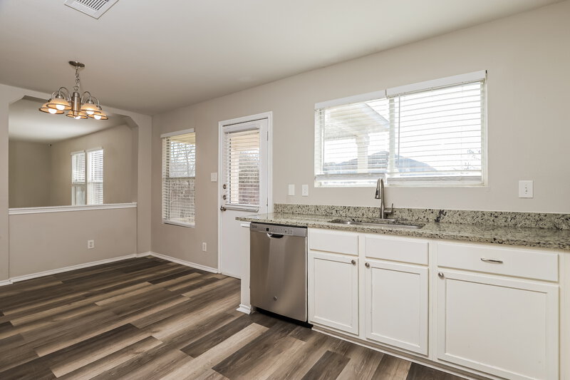 1,840/Mo, 153 N Willow Way Cibolo, TX 78108 Kitchen View 2