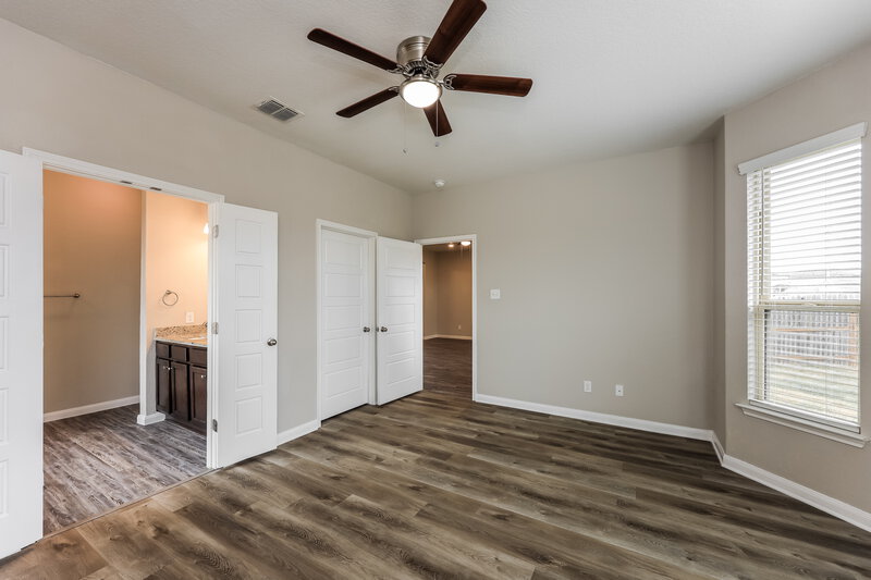 1,740/Mo, 4212 Cavendish Ct Converse, TX 78109 Main Bedroom View