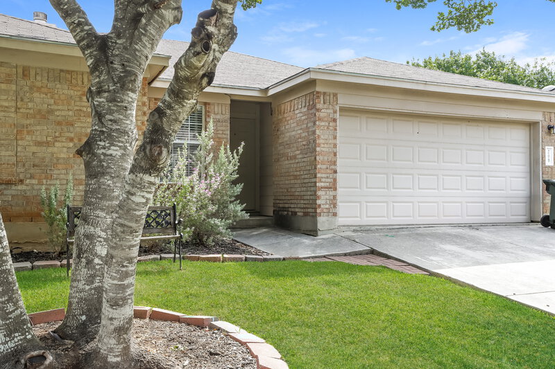 1,960/Mo, 209 Rosegate Dr Cibolo, TX 78108 Front View 3