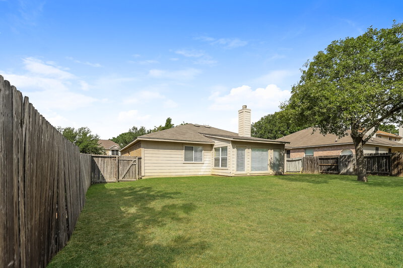 1,960/Mo, 209 Rosegate Dr Cibolo, TX 78108 Rear View 2