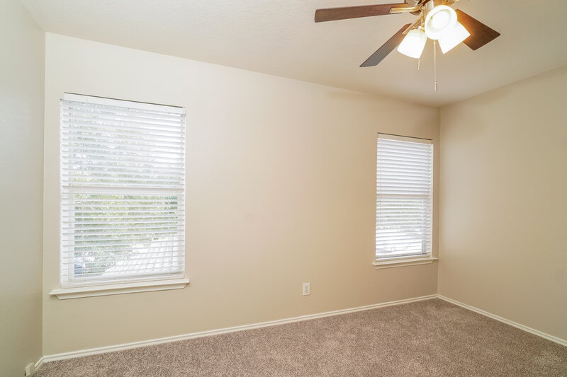 1,575/Mo, 6631 Highland Grass Converse, TX 78109 Bedroom View 2