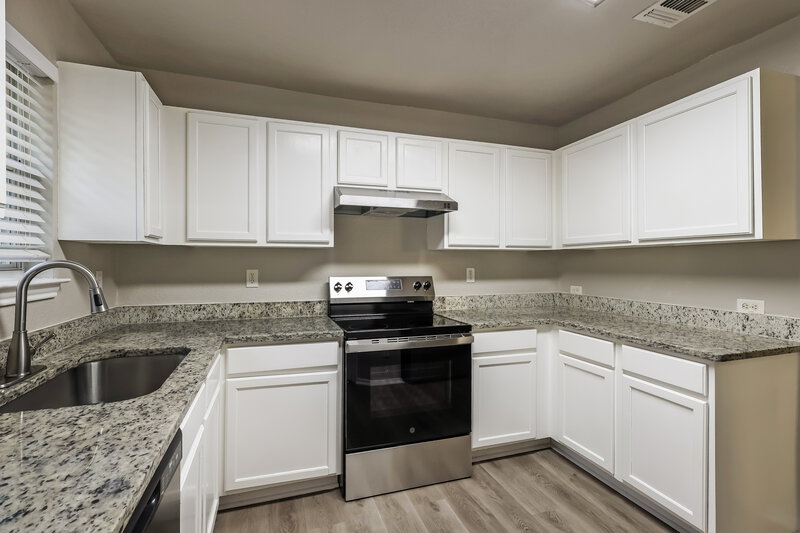 1,435/Mo, 8007 Heights Valley Converse, TX 78109 Kitchen View 2
