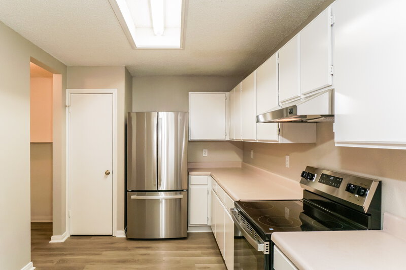 1,310/Mo, 8339 Morning Grove Dr Converse, TX 78109 Kitchen View