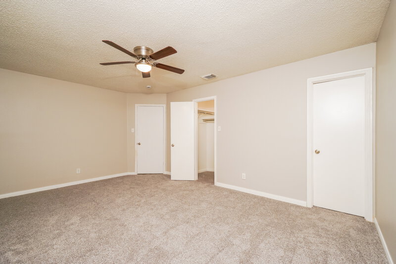 1,310/Mo, 8339 Morning Grove Dr Converse, TX 78109 Main Bedroom View