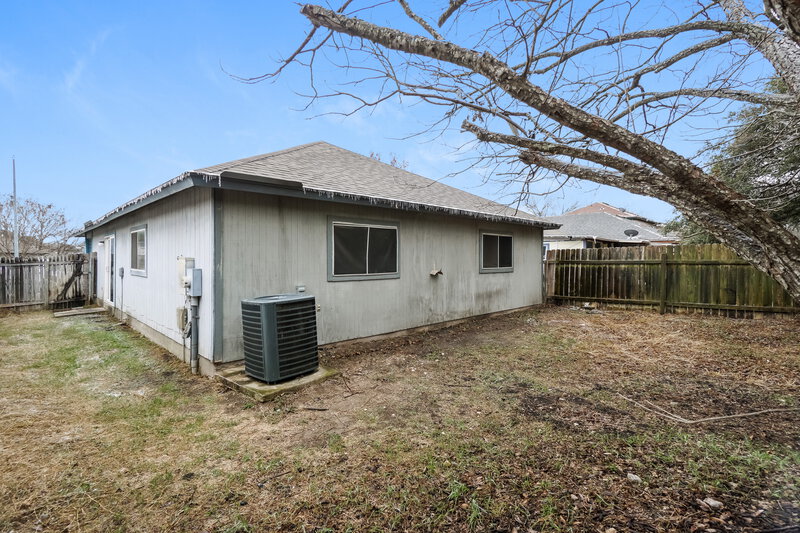 1,310/Mo, 8339 Morning Grove Dr Converse, TX 78109 Rear View 2