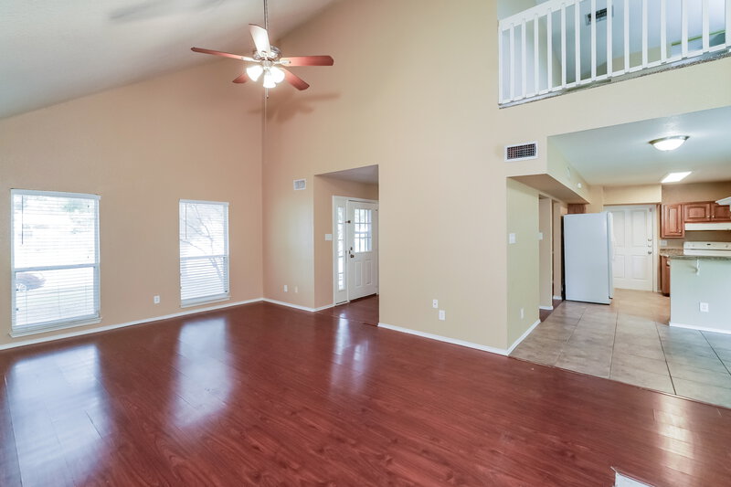 1,880/Mo, 10603 Cross Plains Converse, TX 78109 Living Room View 2