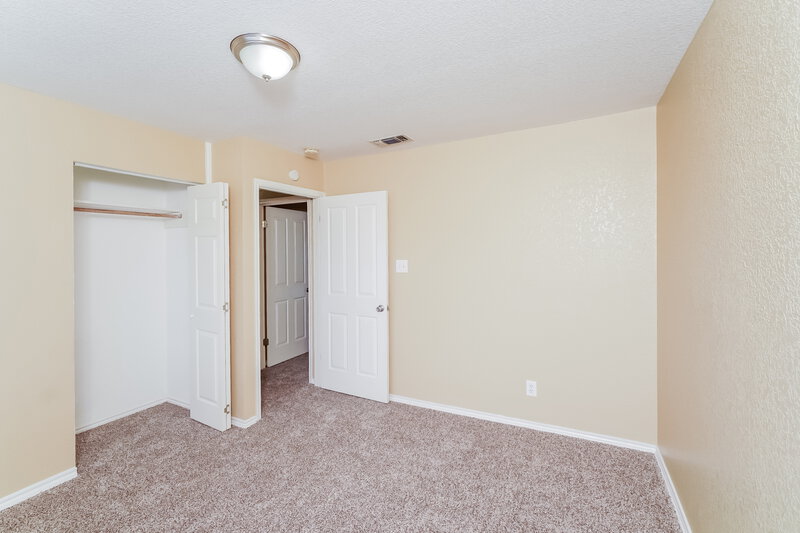 1,880/Mo, 10603 Cross Plains Converse, TX 78109 Bedroom View 4