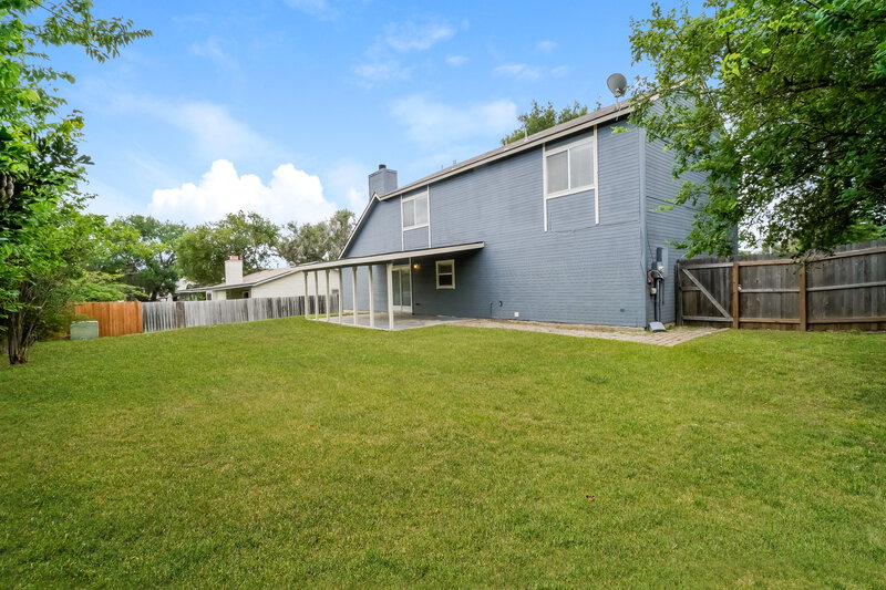 1,880/Mo, 10603 Cross Plains Converse, TX 78109 Rear View