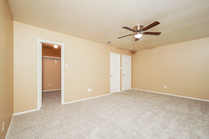 1,435/Mo, 8142 Heights Valley Converse, TX 78109 Main Bedroom View 2