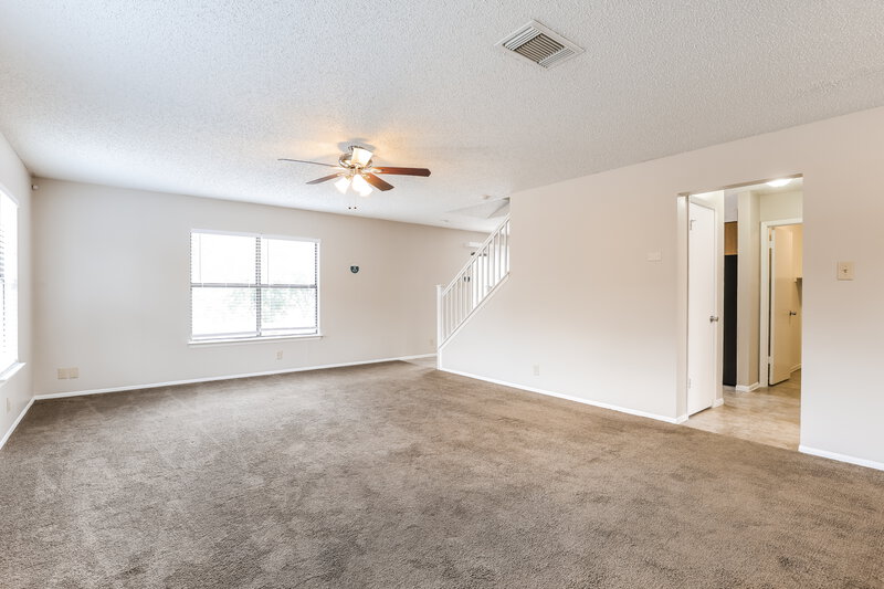 1,725/Mo, 803 Meadow Peak Converse, TX 78109 Living Room View