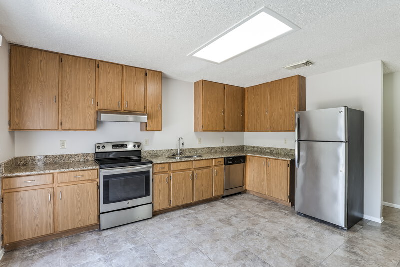 1,725/Mo, 803 Meadow Peak Converse, TX 78109 Kitchen View