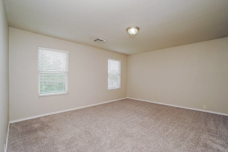 1,700/Mo, 4934 Orchid Star San Antonio, TX 78218 Main Bedroom View