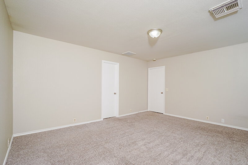 1,700/Mo, 4934 Orchid Star San Antonio, TX 78218 Main Bedroom View 2