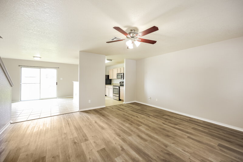 1,555/Mo, 4943 Mesa Bonita San Antonio, TX 78218 Living Room View