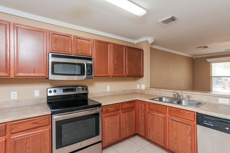 1,785/Mo, 4938 Orchid Star San Antonio, TX 78218 Kitchen View 3