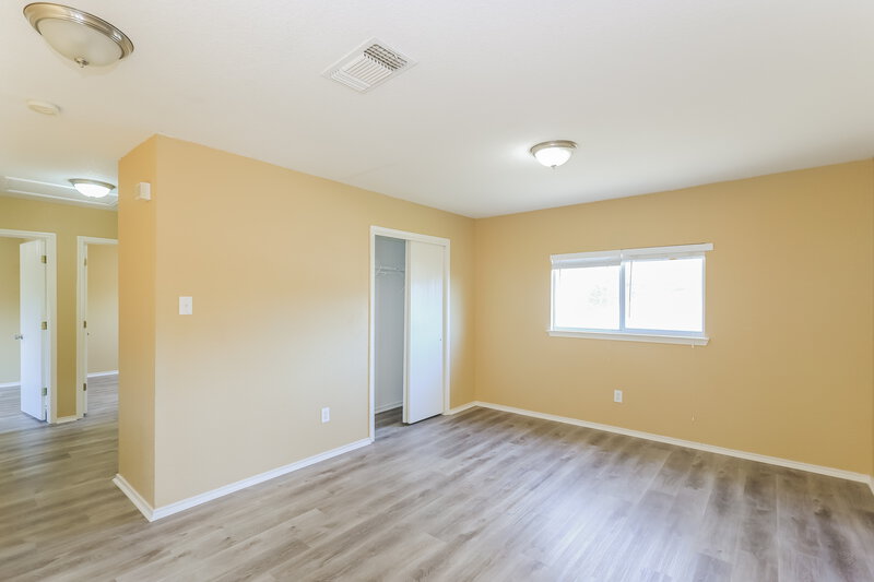 1,745/Mo, 7935 Meadow Wind San Antonio, TX 78227 Loft View