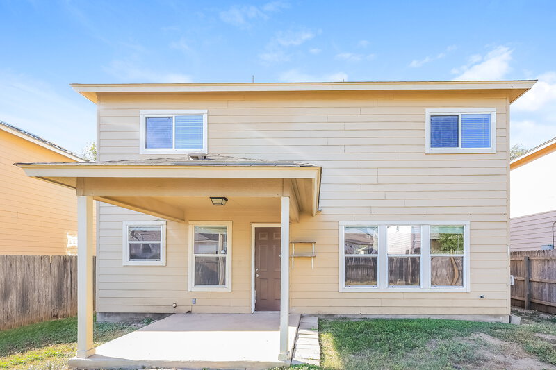 1,745/Mo, 7935 Meadow Wind San Antonio, TX 78227 Rear View