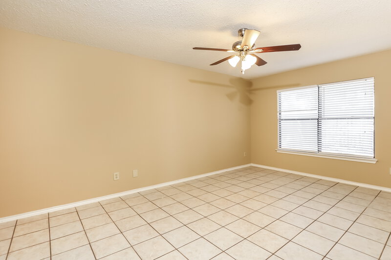 0/Mo, 5428 Villa Mercedes San Antonio, TX 78233 Main Bedroom View 3