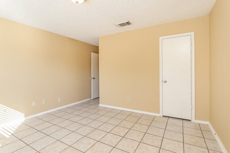 0/Mo, 5428 Villa Mercedes San Antonio, TX 78233 Bedroom View 3