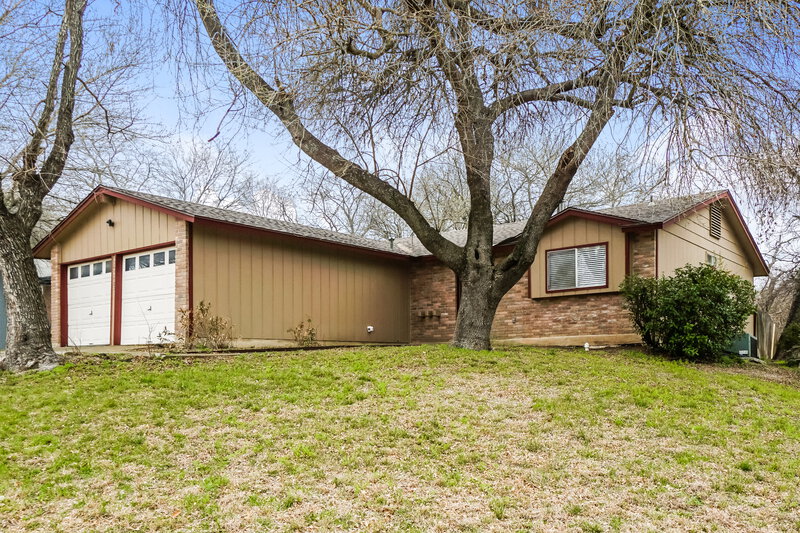 0/Mo, 14139 Cradlewood St San Antonio, TX 78233 Front View