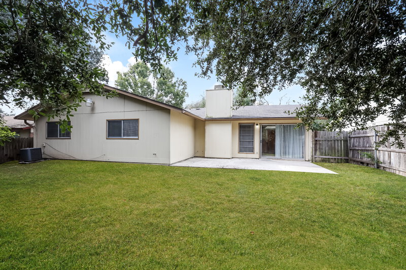 2,110/Mo, 8450 Littleport Dr San Antonio, TX 78239 Misc View 20