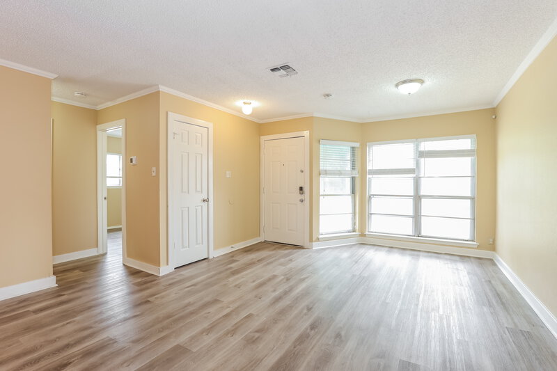 1,235/Mo, 6839 De Palma San Antonio, TX 78239 Living Room View