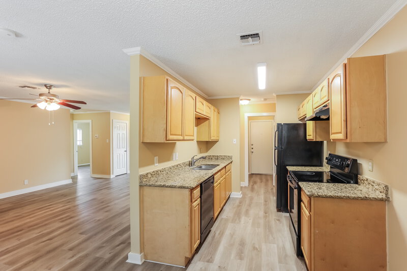 1,235/Mo, 6839 De Palma San Antonio, TX 78239 Kitchen View 3