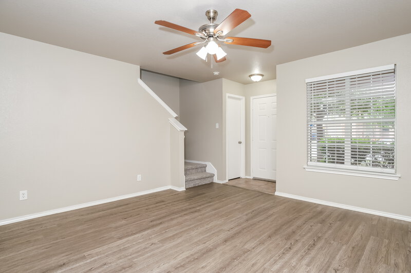 1,555/Mo, 7858 Hedrick Farm San Antonio, TX 78239 Misc View 3