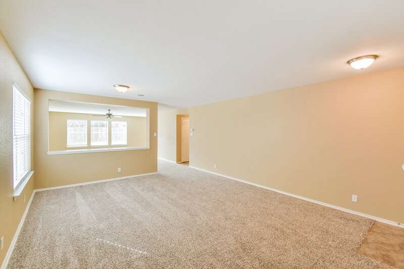 2,075/Mo, 7727 Eastbrook Farm San Antonio, TX 78239 Living Room View 2