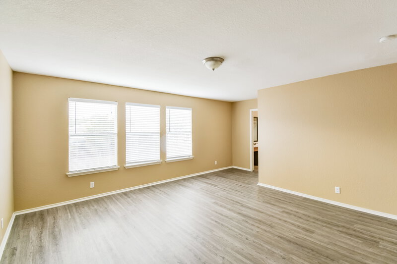 2,075/Mo, 7727 Eastbrook Farm San Antonio, TX 78239 Master Bedroom View 2