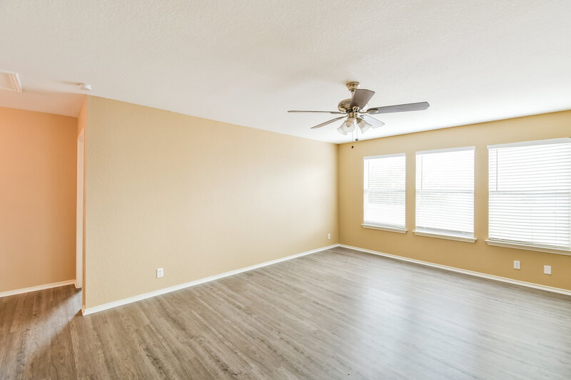 2,075/Mo, 7727 Eastbrook Farm San Antonio, TX 78239 Bedroom View 3