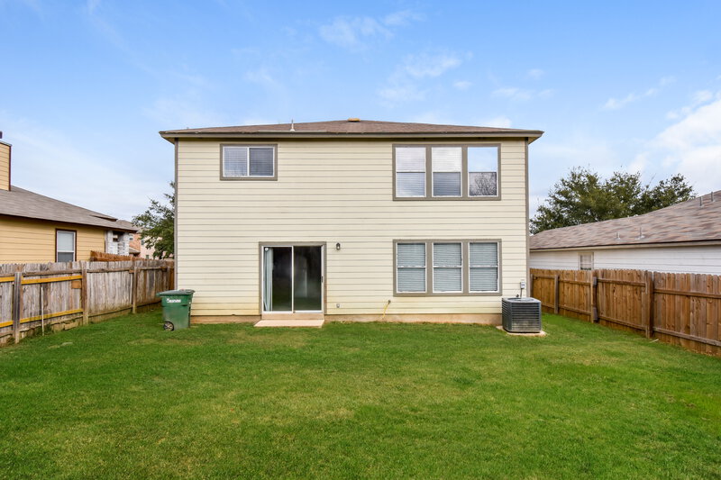 2,075/Mo, 7727 Eastbrook Farm San Antonio, TX 78239 Rear View