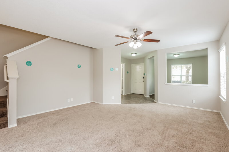 2,055/Mo, 6738 Benke Farm San Antonio, TX 78239 Living Room View 2