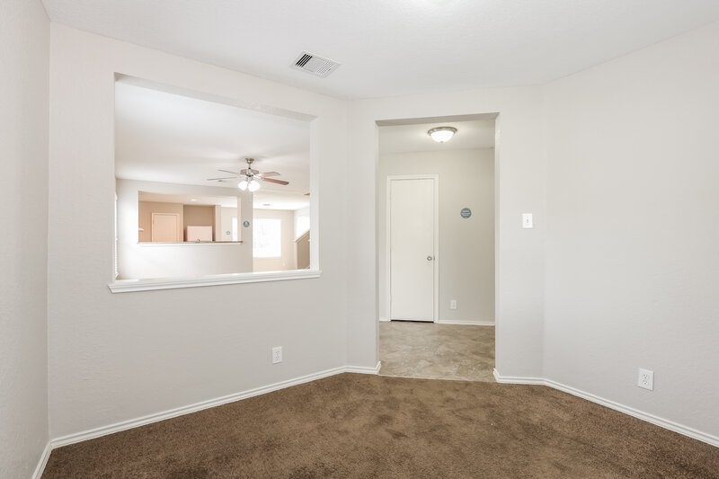 2,055/Mo, 6738 Benke Farm San Antonio, TX 78239 Family Room View