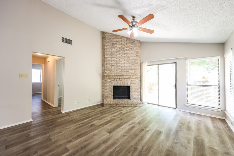 1,700/Mo, 6303 Crab Orchard San Antonio, TX 78240 Living Room View