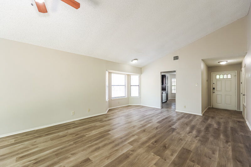 1,700/Mo, 6303 Crab Orchard San Antonio, TX 78240 Living Room View 2