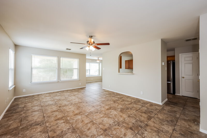 1,755/Mo, 4030 Sparrow Lk San Antonio, TX 78244 Living Room View 2