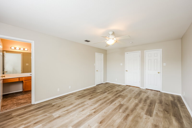 1,755/Mo, 4030 Sparrow Lk San Antonio, TX 78244 Main Bedroom View