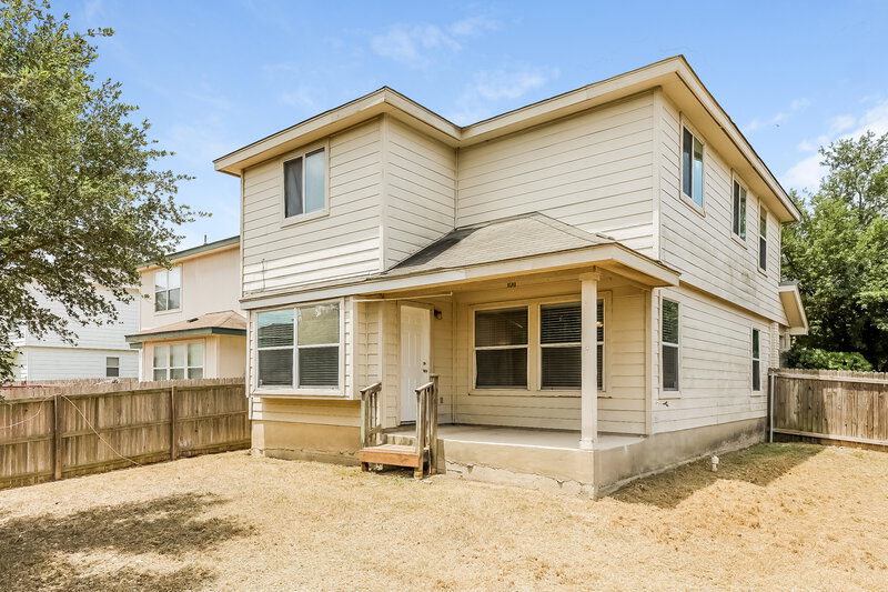 1,755/Mo, 4030 Sparrow Lk San Antonio, TX 78244 Rear View