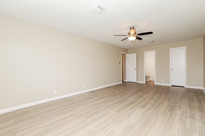 1,600/Mo, 5830 Summer Fest Dr San Antonio, TX 78244 Main Bedroom View 2