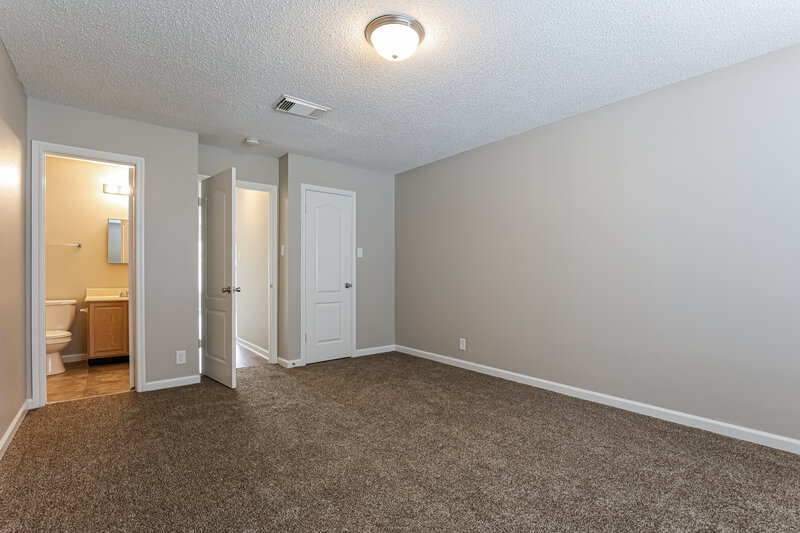 2,510/Mo, 3634 Candleglenn Dr San Antonio, TX 78244 Main Bedroom View 2