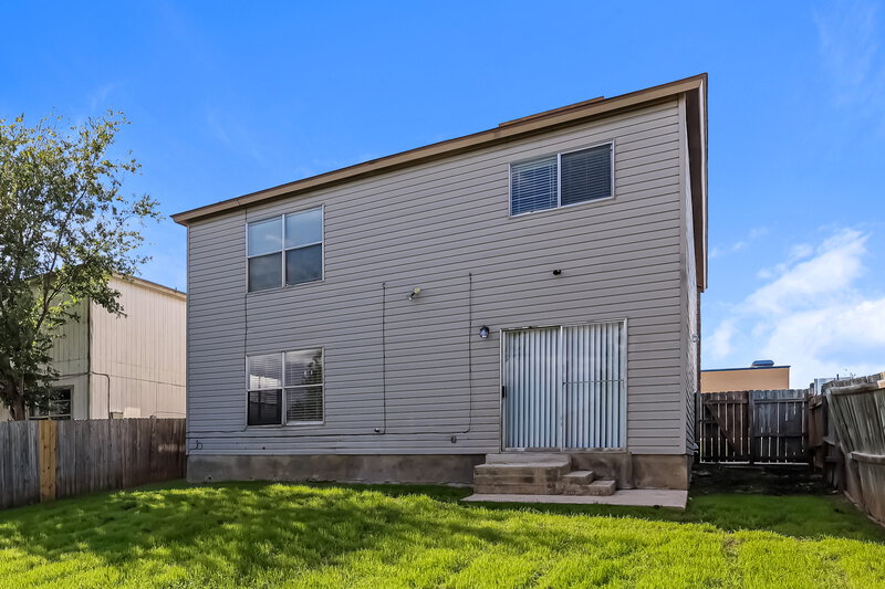 2,510/Mo, 3634 Candleglenn Dr San Antonio, TX 78244 Rear View
