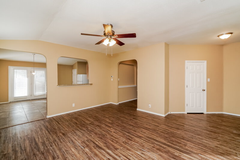 1,690/Mo, 4315 Lakeway Dr San Antonio, TX 78244 Living Room View