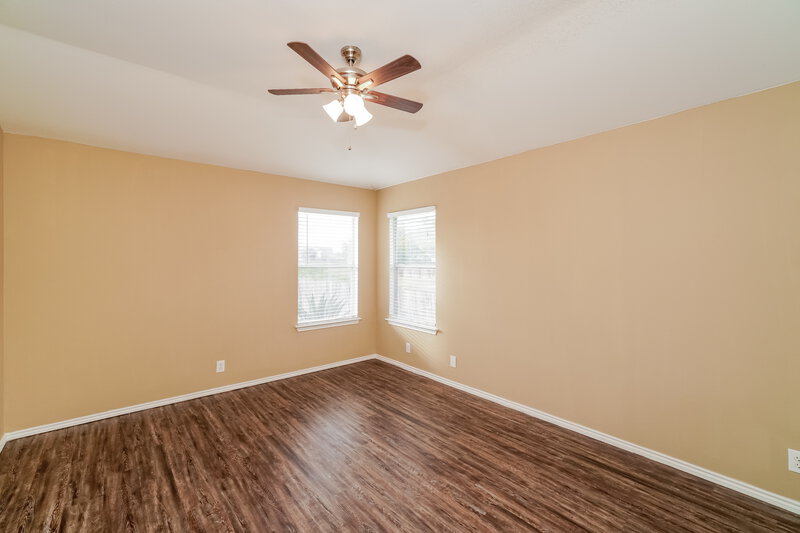 1,690/Mo, 4315 Lakeway Dr San Antonio, TX 78244 Main Bedroom View