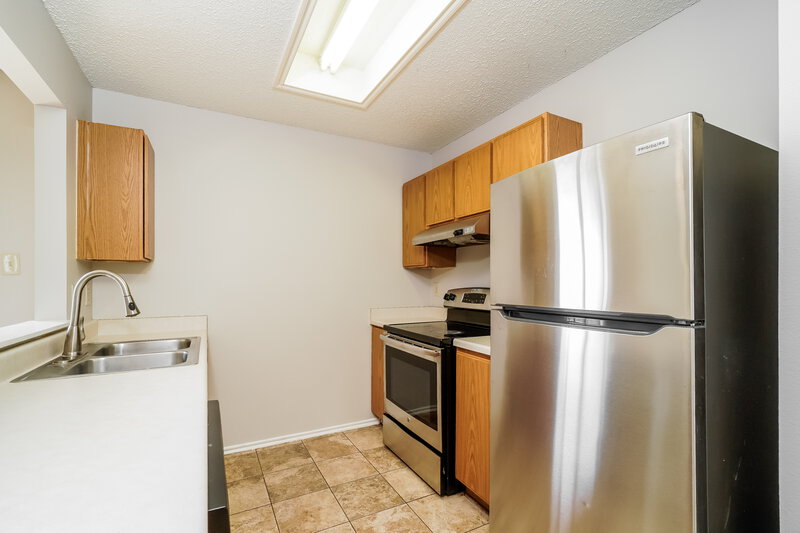 1,345/Mo, 6114 Candletree San Antonio, TX 78244 Kitchen View