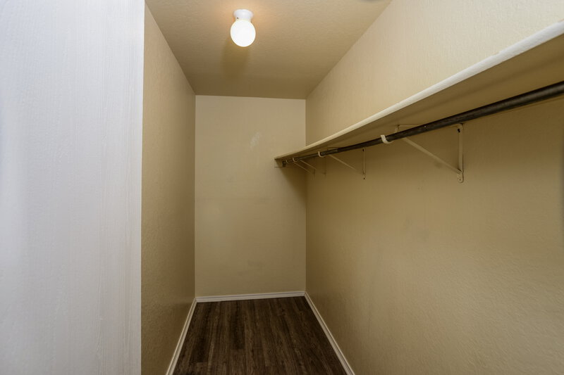 1,515/Mo, 10138 Amber Coral San Antonio, TX 78245 Amenities View