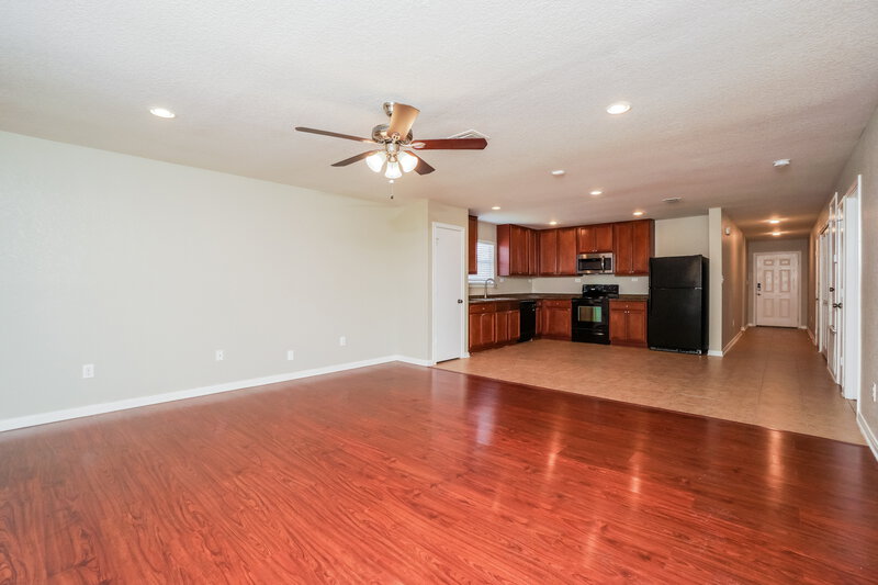 1,495/Mo, 3230 Sunbird Bay San Antonio, TX 78245 Living Room View 2