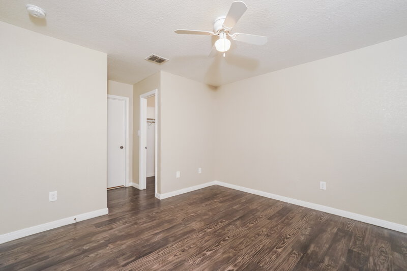 1,495/Mo, 3230 Sunbird Bay San Antonio, TX 78245 Main Bedroom View 2